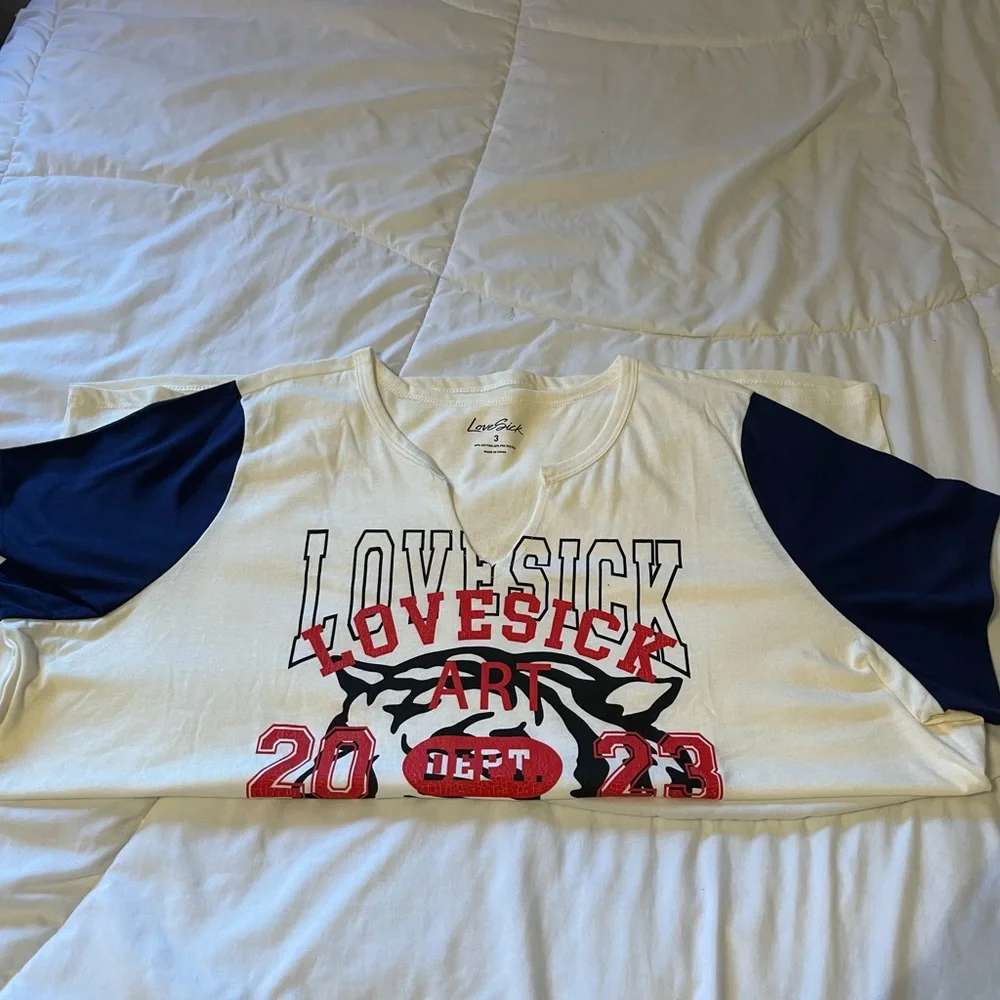 Love Sick tee - Picture 3 of 4